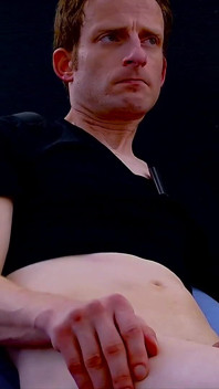 웹캠 쇼: 전 여친의 침대에서 내 섹스토이를 따먹고 우리가 롤을 먹은 어떤 섹스보다 낫다!