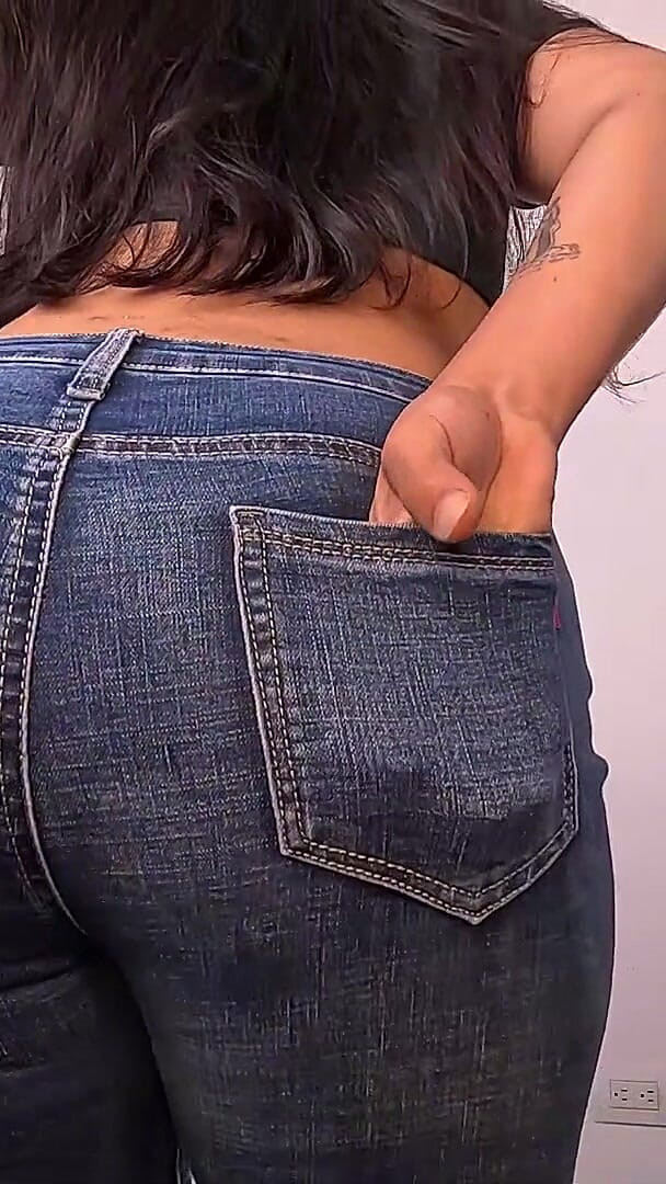 Rollerpublic: Wet My New Blue Jeans