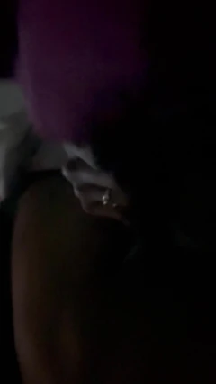 Getto orospusu snakebaby'nin büyük zenci yarağını emiyor!