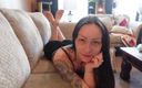 Lizzie Luster: Stroke Your Cock to My Feet in This Pose