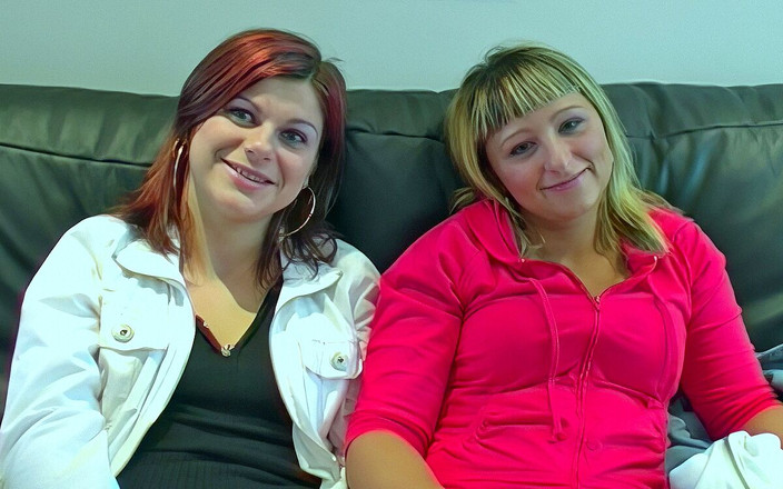 Real Sex Pass: Penghisap zakar blonde dan berambut merah direndam dengan air mani