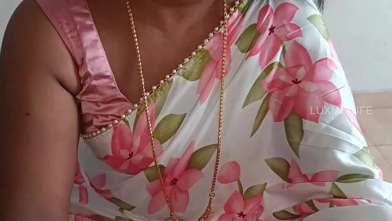 Luxmi Wife: Husband Fucking Wife in Front of Her Boss -1