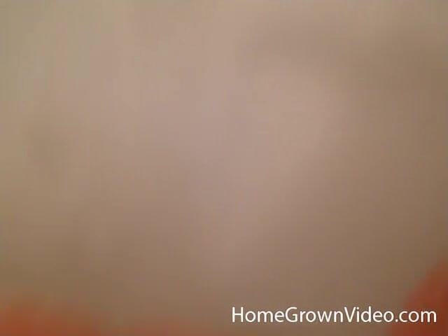 Homegrown Video: Candy turun di kamar mandi