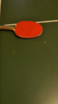 Sesso, ping pong. Il gioco di togliersi i vestiti è andato fuori controllo.