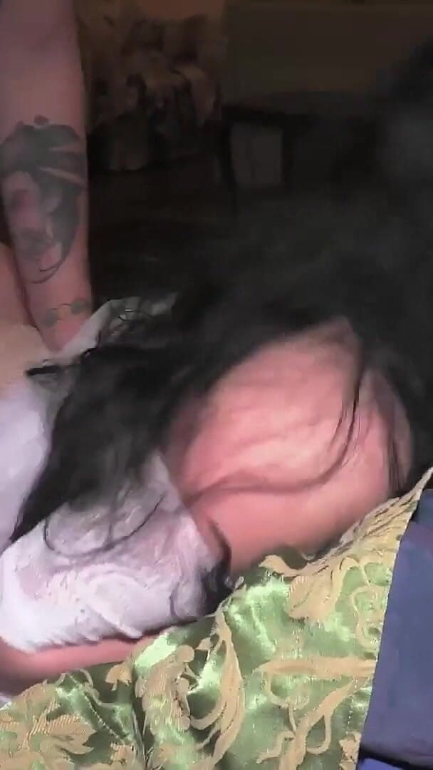 Filthy Amateur: Celestina, paroháčská továrna