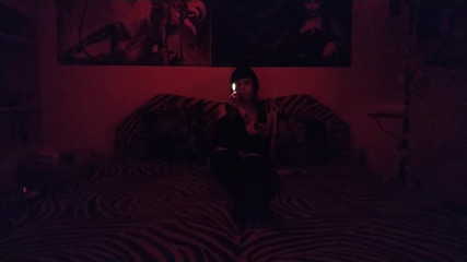 Beth Kinky: Goth pyromaniac 01