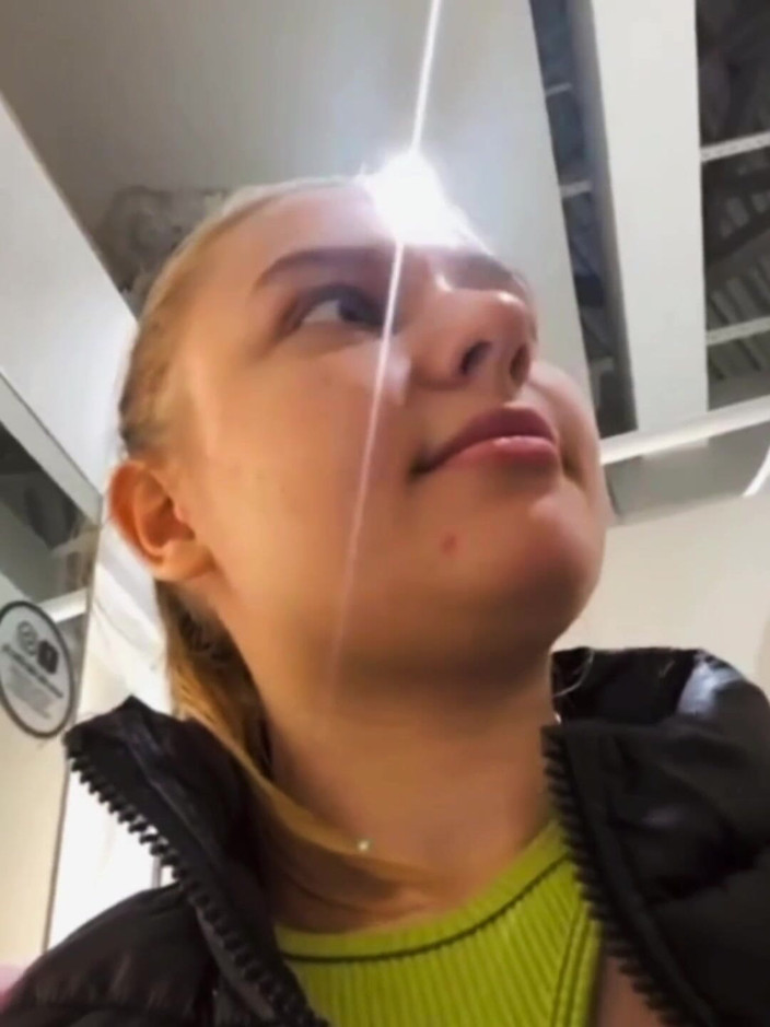 JuiceLussie: Plimbare cu vibrator în pizdă