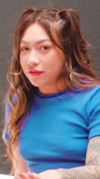 La Calda Asiatica Karol Kimeshi Con La MILF Monique Dai Seni Grandi