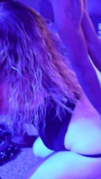 Pawgs büyük zenci yarağı grup sekste sert sikiliyor