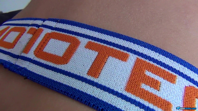 Undie twinks: Jd Phoenix ošukaná v legíně od Bobby Hart