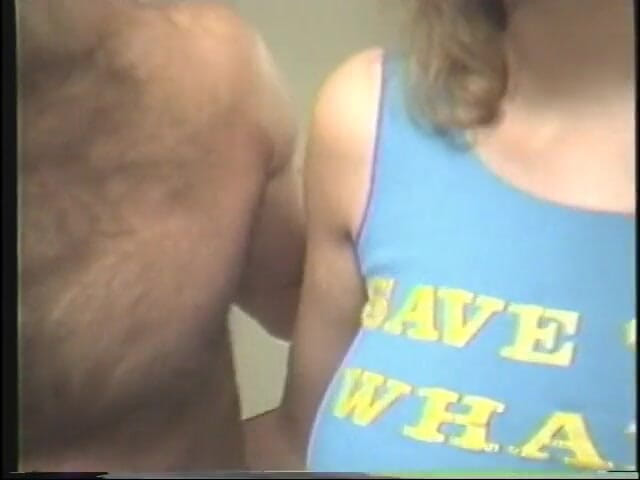 Old Good Porn: Hai chàng trai với con cu to đụ miệng và âm hộ...