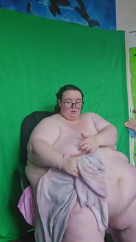 Ssbbw duş sonrası şehvetli masaj