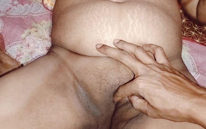 Bd-Hot-Couple: Bangladéšská přítelkyně sex video