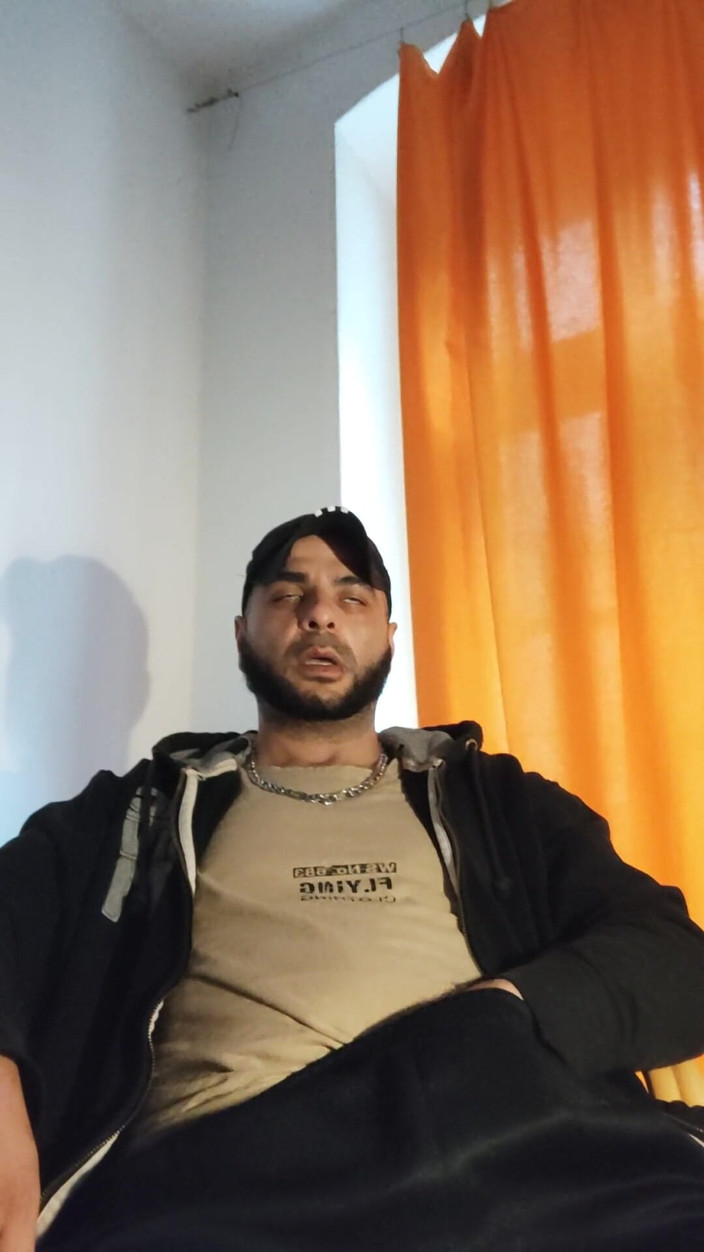 SmokedAlloy2: Dirtyjunkbro, Wixt Mit Dreckigen Socken Und Spendet Viel Precum