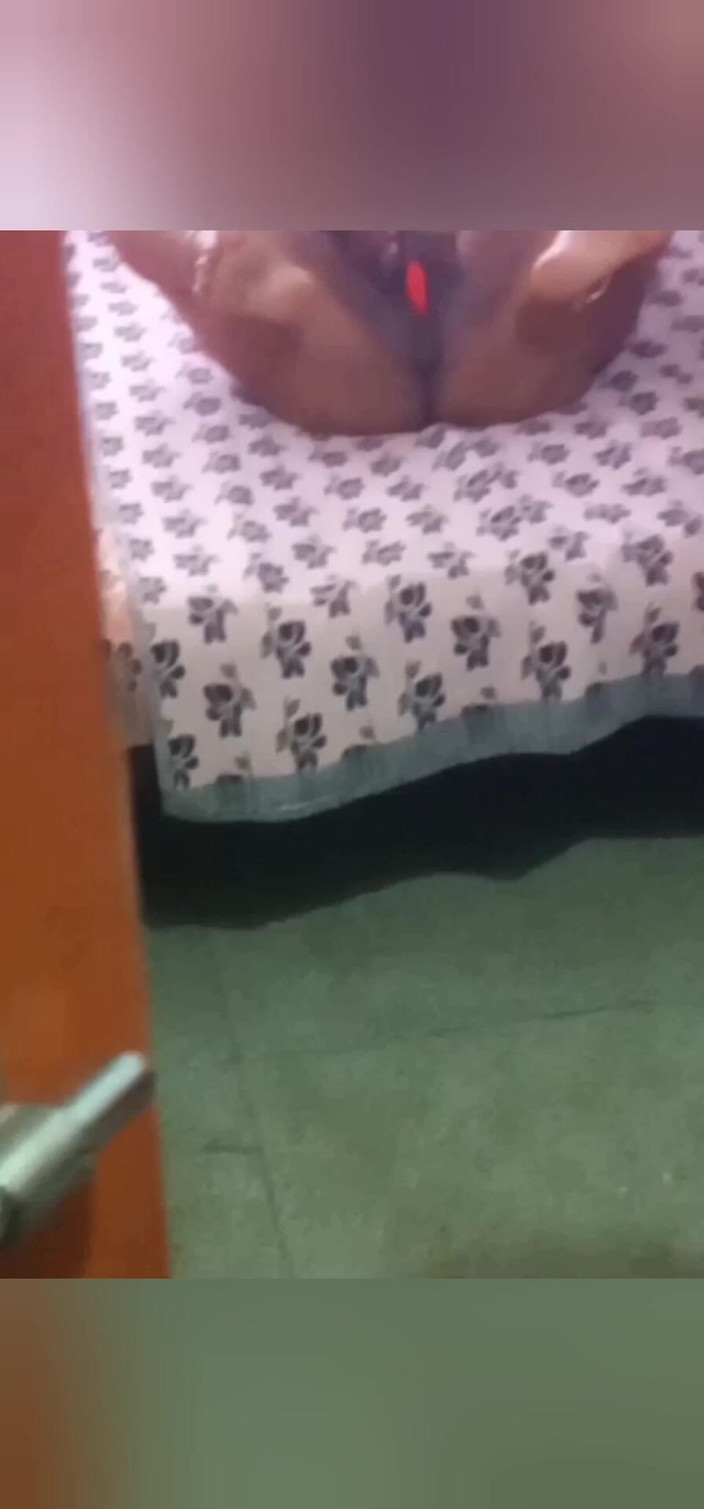 Pickup maami: Băiatul care face livrări a amenințat clientul