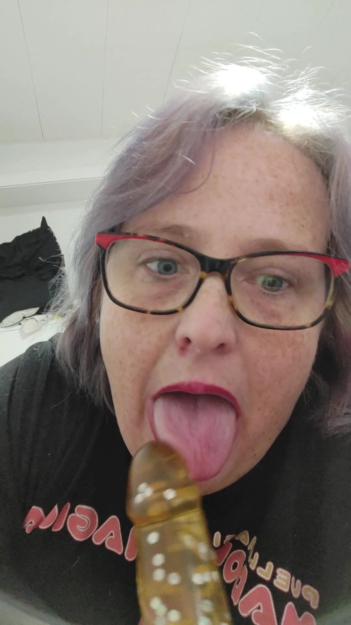 Ang the dirty Canadian: POV