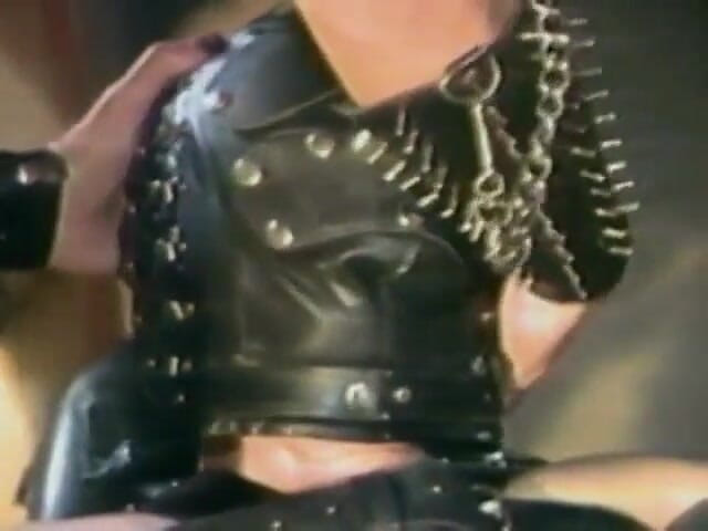 Tribal Male Retro 1970s Gay Films: Photos de la danse noire, partie 2