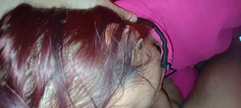 Ionut899: Apenas Relaxado, Deixe-me Espremer Seu Esperma Profundamente Na Minha Buceta,...