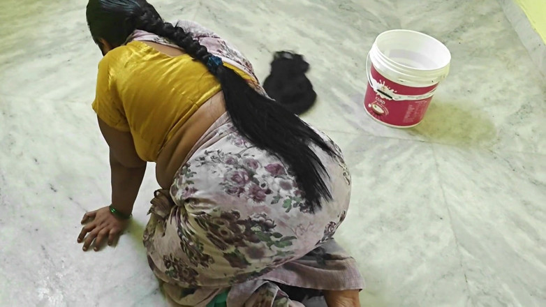 RoyToy: Hot Desi Servant Fucked