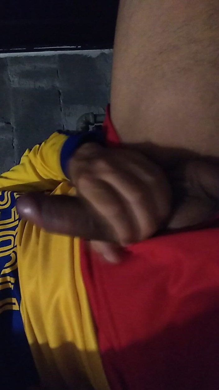 AlexAlejandro13: Ti aspetto nel bagno dell'amore