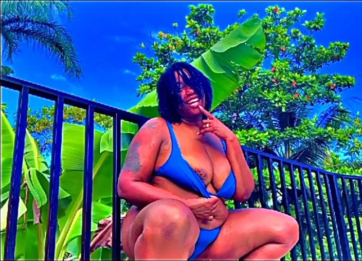 Lady Rae: Strip Tease