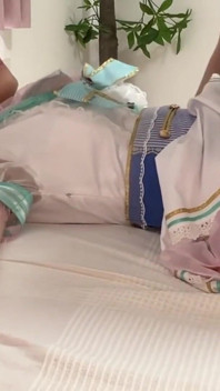 Ședință foto cu costume întunecate - model la locul de muncă a luat-o razna pentru un idol aspirant - Ep1
