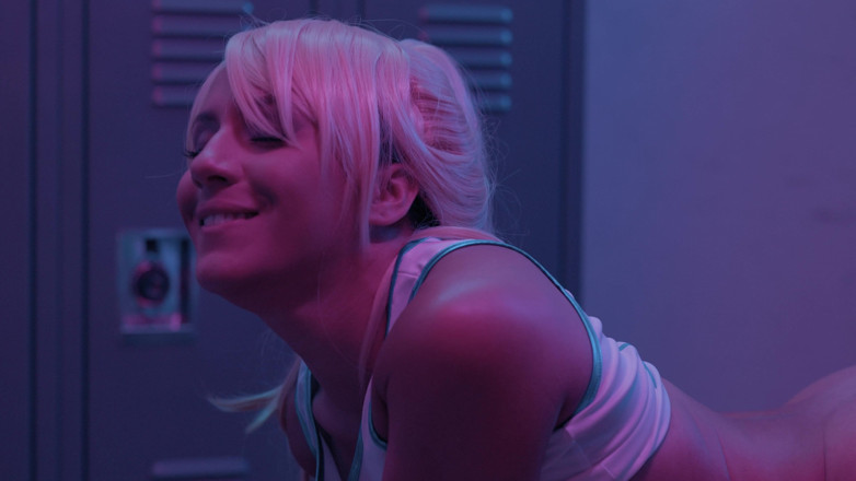 Sparks Entertainment: Lola Bunny Cosplay