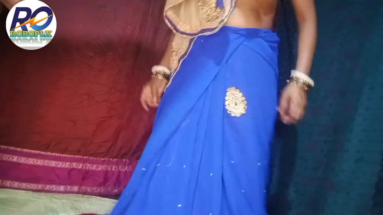 ROBOPLX-: La gioventù della cognata era molto figa in saree