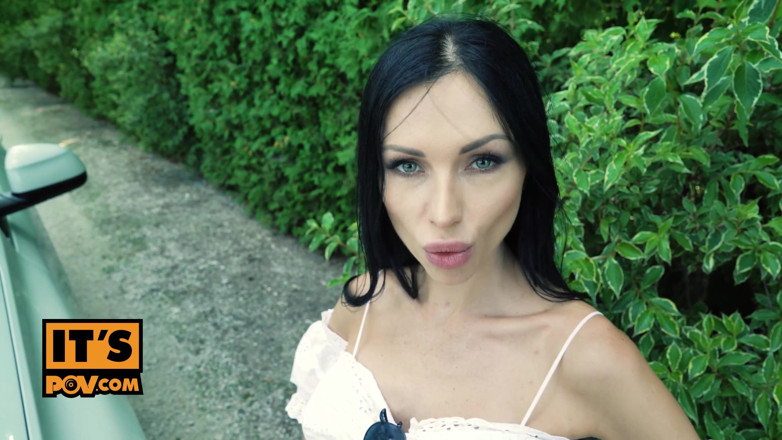 Its POV: POV - ruská prsatá děvka Sasha Rose tě dobře šuká