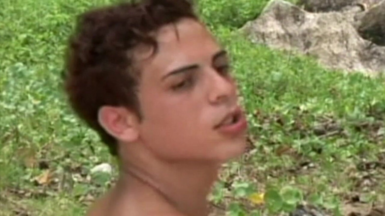 Crunch Boy: Latino Twink folla a pelo con amigo