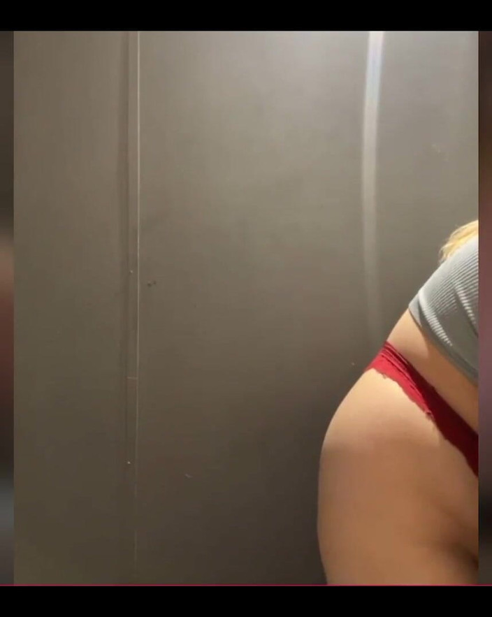 JuiceLussie: Çifte penetrasyon. Anal sikişiyor Çok fışkırtıyor