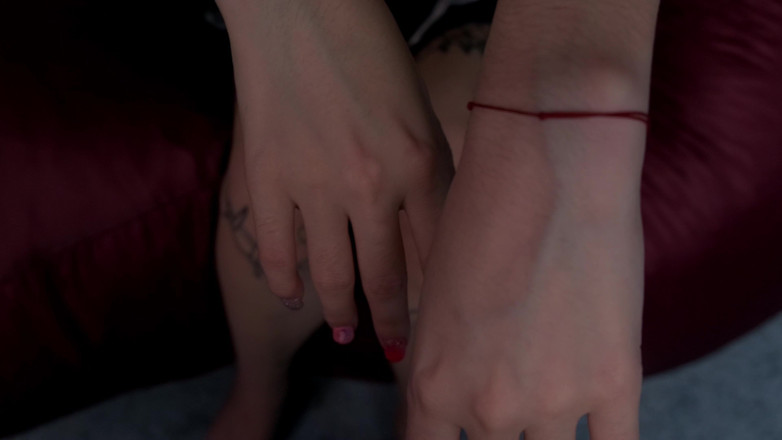 Eva Deva: Fetish pembuluh darah. Muasin tanganku dong! pov