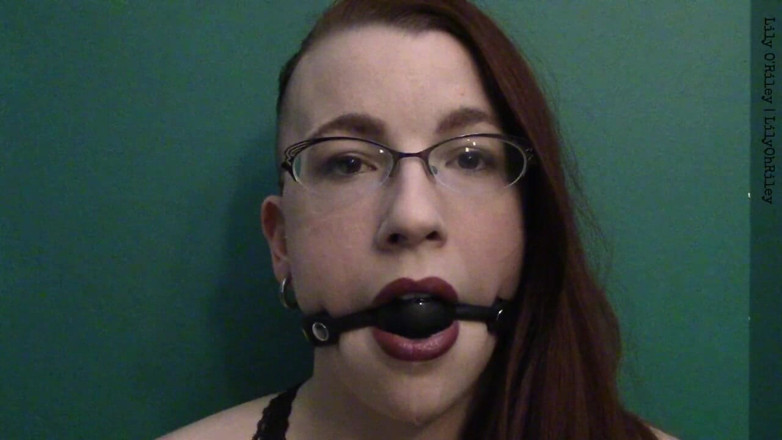 Lily O'Riley: Ballgag Staring (wmv)
