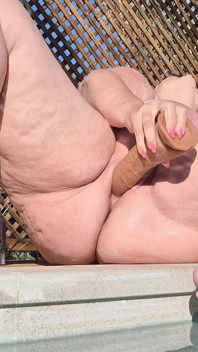 Pool Naked Squirts