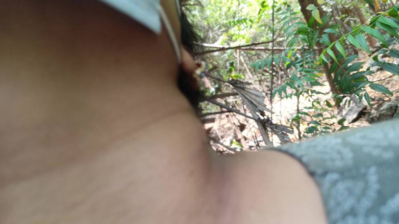 Apple baby: Cute Neck Licking Outdoor Romance