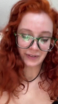 Daammnnn... You're Quite the Stretched Out Slut! I'd Love to Use That Hole This Vid Just Came Out!