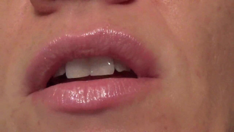 Goddess Vivian Leigh: Mouth Worship