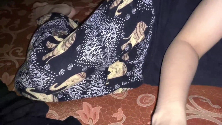 Rajiya: Ciocia działał Randy i ssała mojego kutasa