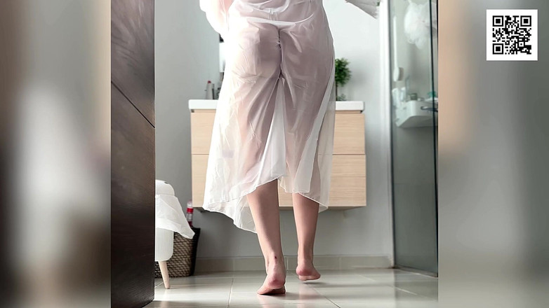 Alina Rai: Неслухняний день прибирання мачухи