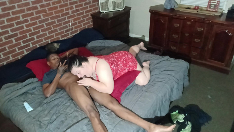 Sloppylynn: Коли рот хороший і все, що вона хоче зробити, це з'їсти