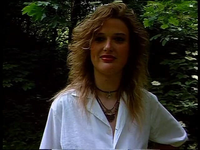Lucky Cooch: Beautiful babe at the outdoors interview