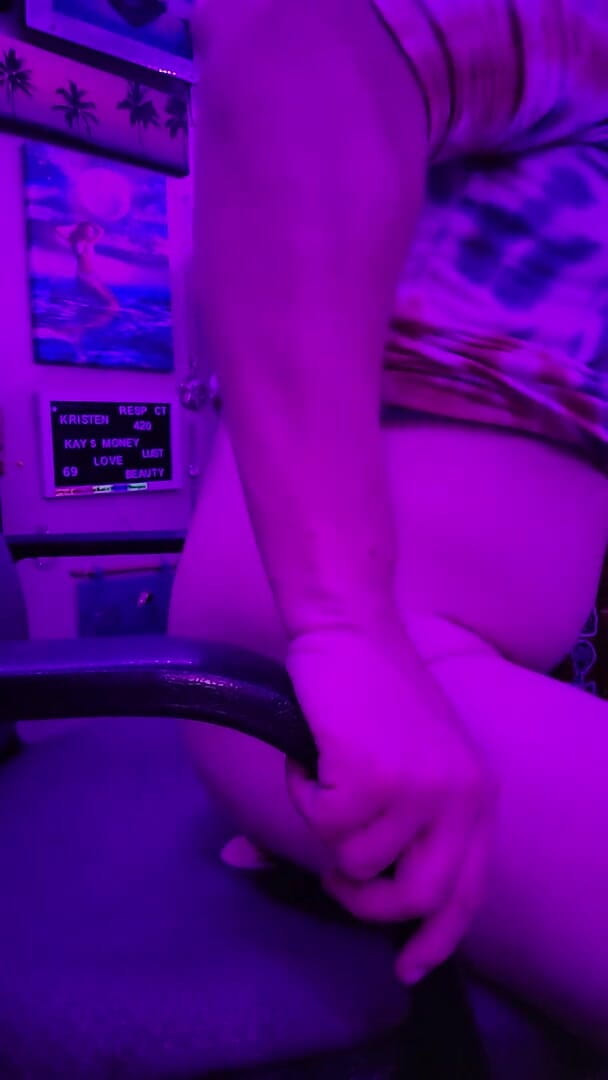 Kinky Kristen: Sesja dildo