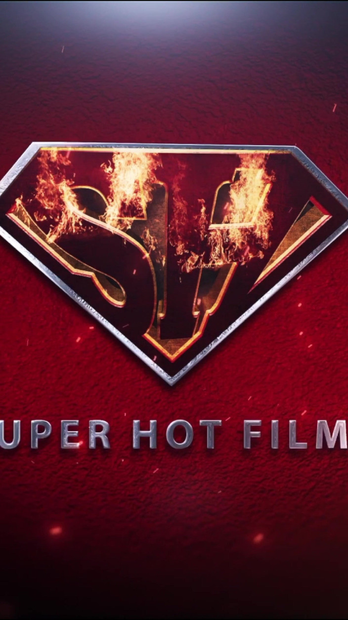 Super Hot Films: Weiße schlampe lutscht zum ersten mal schwarzen schwanz