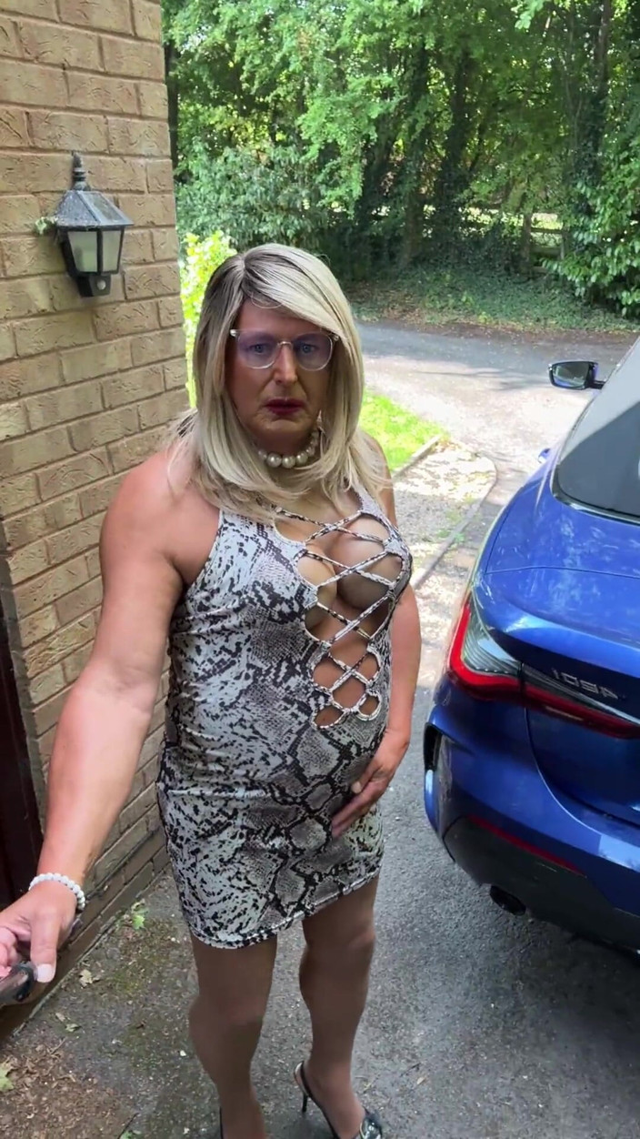 Kellycd2022: Sexy Crossdresser Kellycd2022 in White Animal Print Dress Pantyhose and...