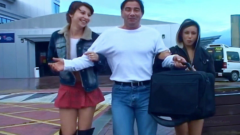 Road Trips UK: 通往利兹的公路旅行：Roxanne和Anise