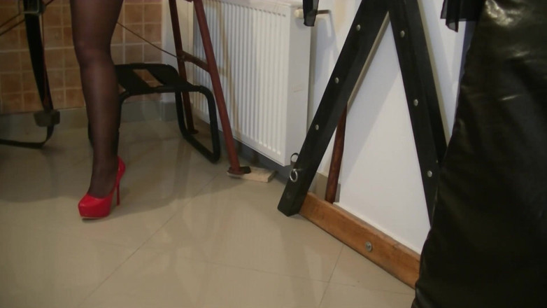 SassyTiff: Goddess Andreea photoshooting part 2