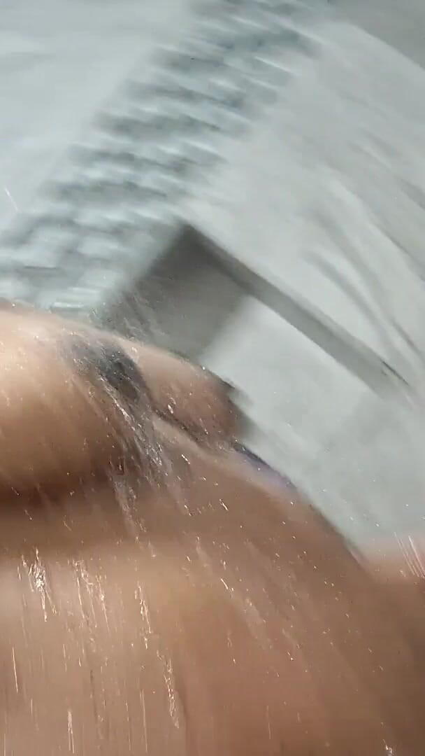 Wet Tits and Ass (JS Uncensored)