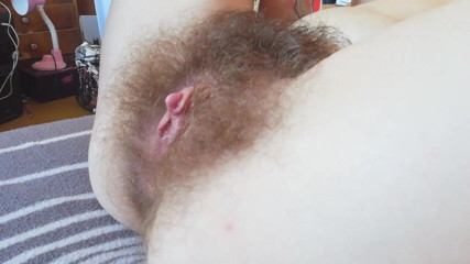 Cuteblonde666: Super hairy big clit pussy close up side view orgasm...