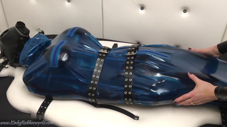 Fem Latex: Latex Lea Lesbian Clinic Games