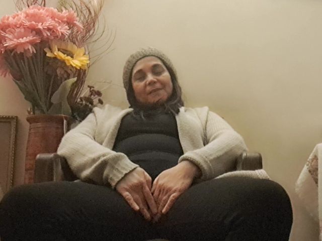 JOI Spanish Stepmom Jerkoff (Mommy big hairy pussy)